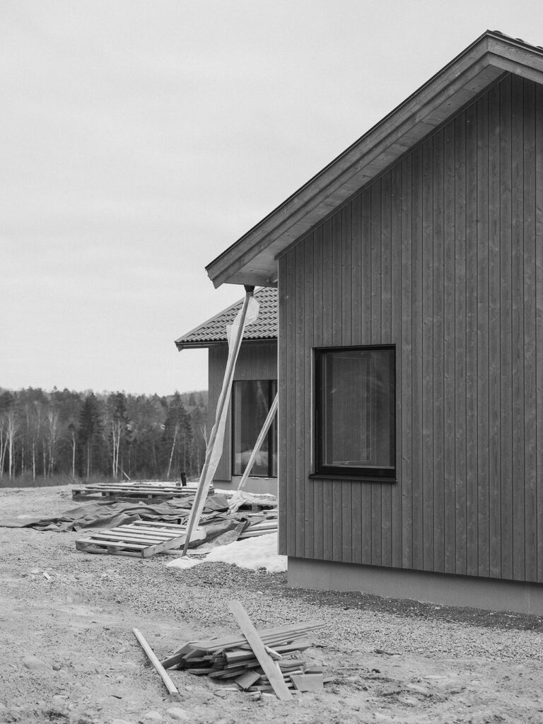 Husvisning Fjärås Skårs – Tomtsläpp Halland – Nybyggda hus i lösvirke